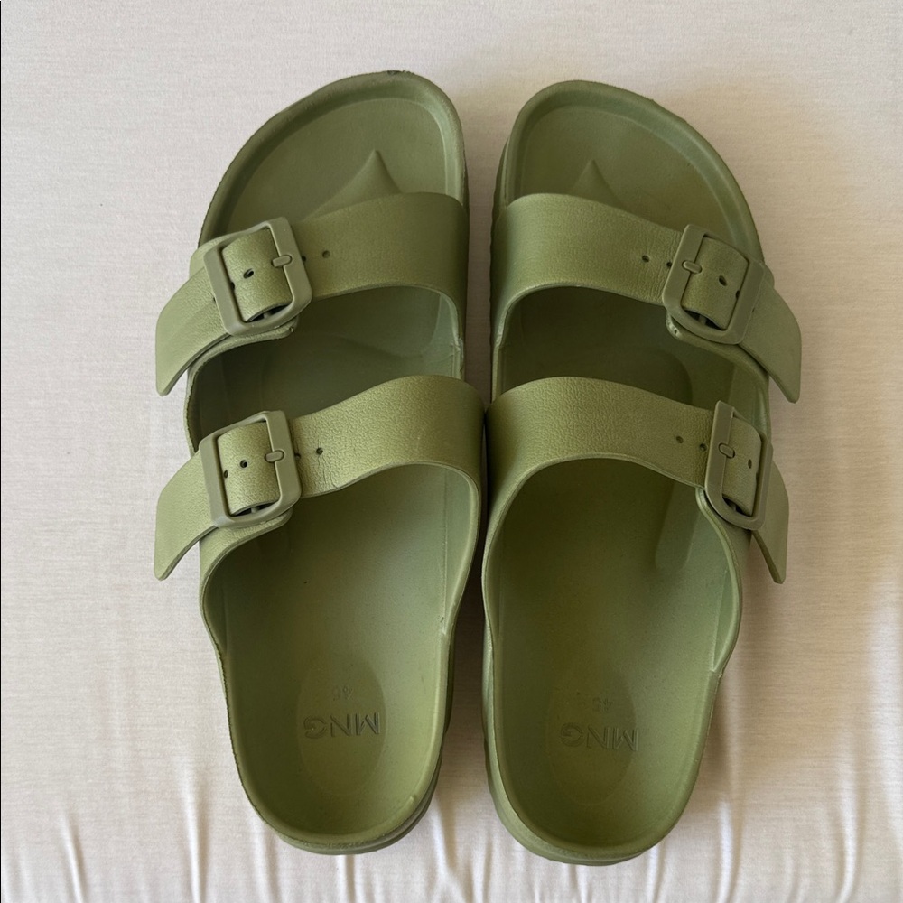 Mango Men’s Green Double Buckle Sandals
